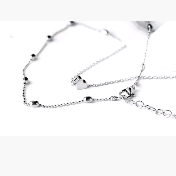 Silver colored dainty necklace set - Picture 2 of 3